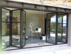 Des portes et fenêtres design en aluminium chez vous : suivez la tendance !
